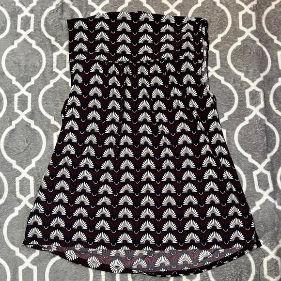 Tommy Hilfiger sleeveless v-neck tie top. Size Large - Picture 3 of 8